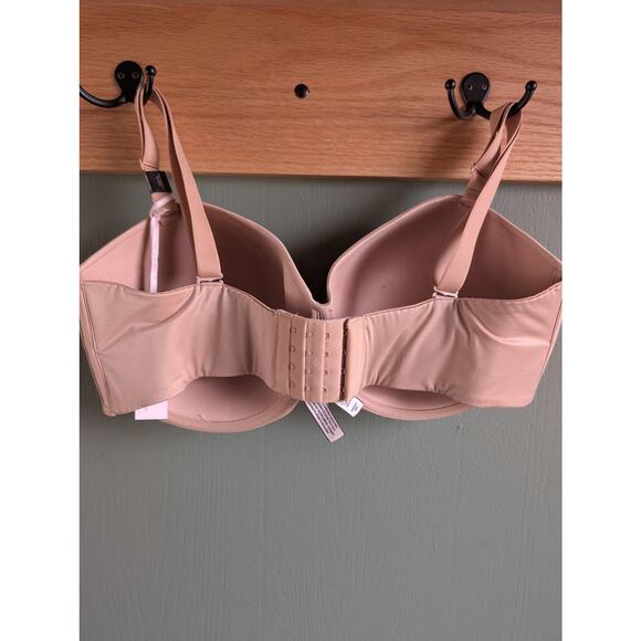 38DDD NEW Victoria's Secret Lined Strapless Bra - Picture 2 of 5